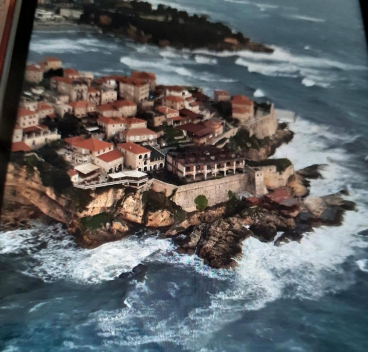Apartments Zuto Ulcinj Ngoại thất bức ảnh