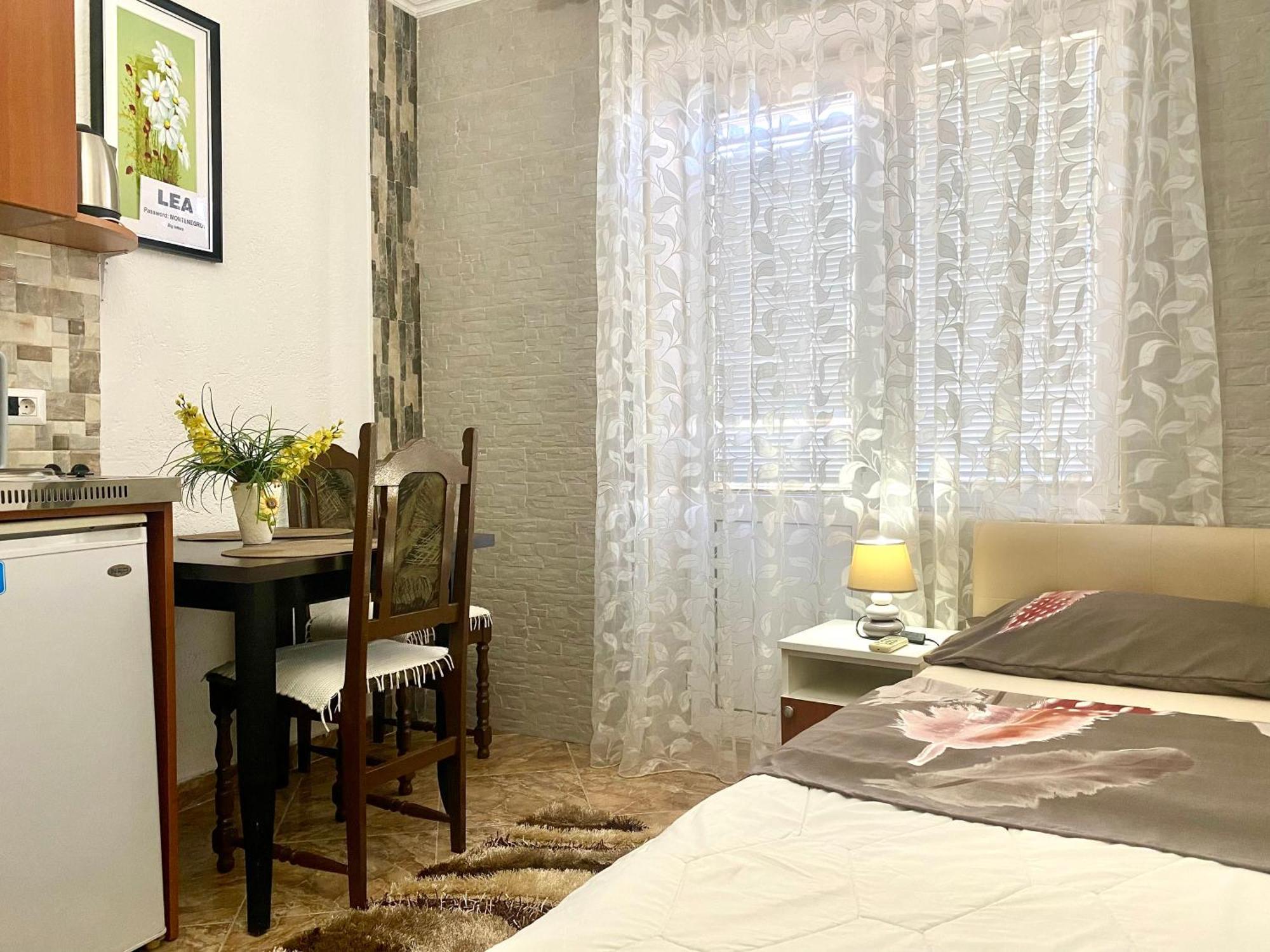 Apartments Zuto Ulcinj Ngoại thất bức ảnh