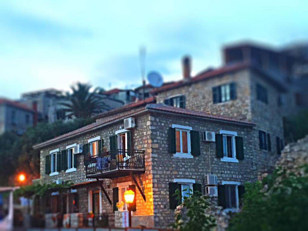 Apartments Zuto Ulcinj Ngoại thất bức ảnh