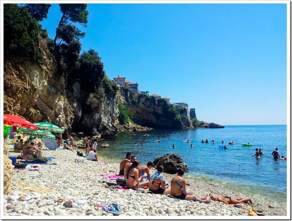 Apartments Zuto Ulcinj Ngoại thất bức ảnh