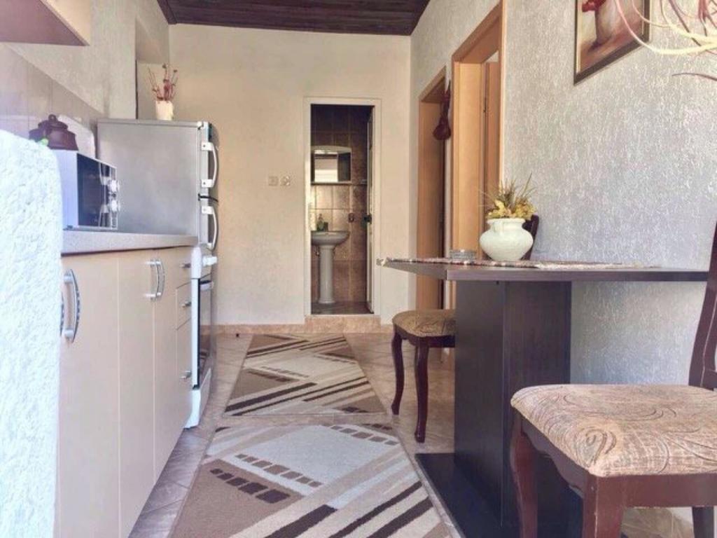 Apartments Zuto Ulcinj Ngoại thất bức ảnh