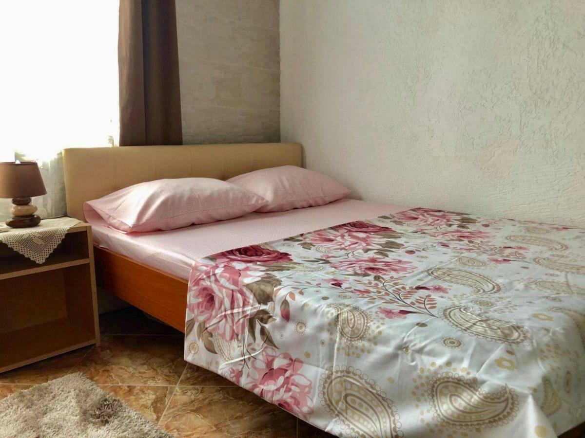 Apartments Zuto Ulcinj Ngoại thất bức ảnh
