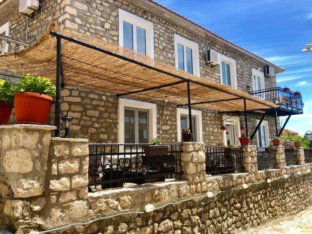 Apartments Zuto Ulcinj Ngoại thất bức ảnh
